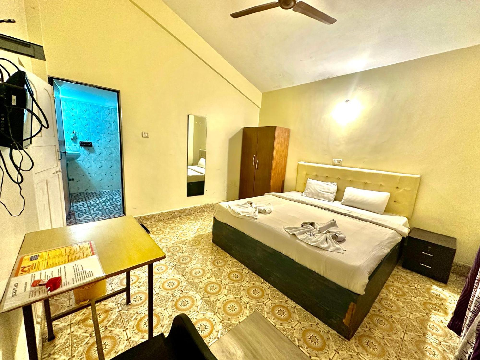 Jacks Place Beach Way Calangute Exterior photo